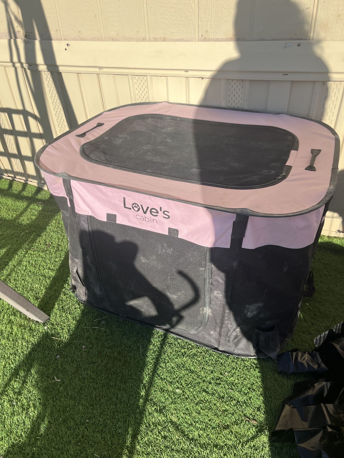 Loves Pet Tent