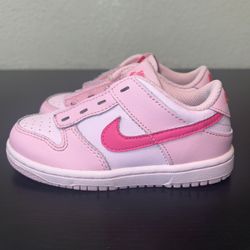 Toddler Nike Dunks Low Size 9C