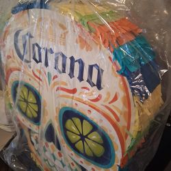 Oversized pinata/ Corona shape skull