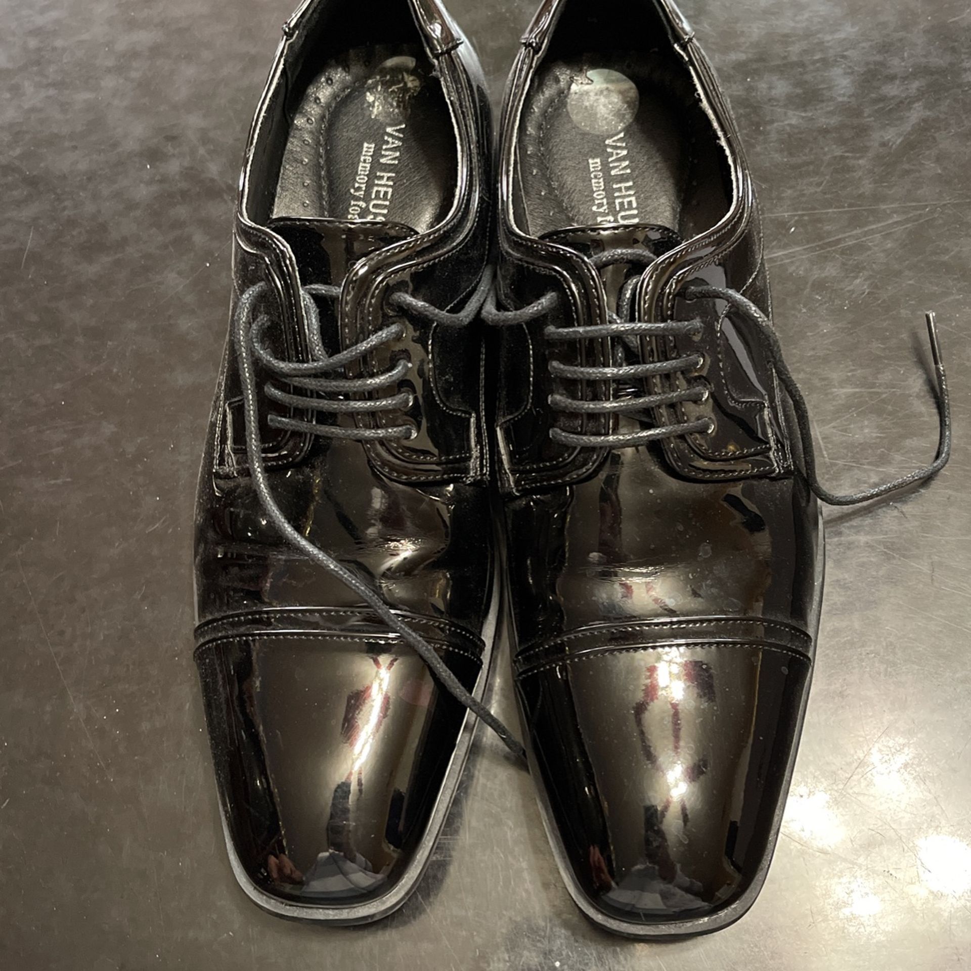 Shoes size 8 and half