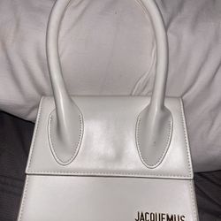Used JACQUEMUS bag