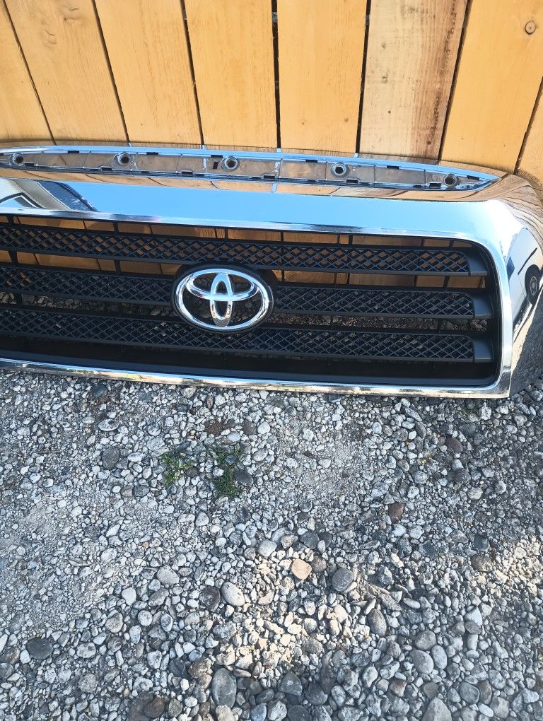 Toyota Tundra Front Grill 2007-2009