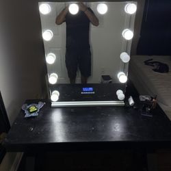 Vanity Mirror Beauty Creations 