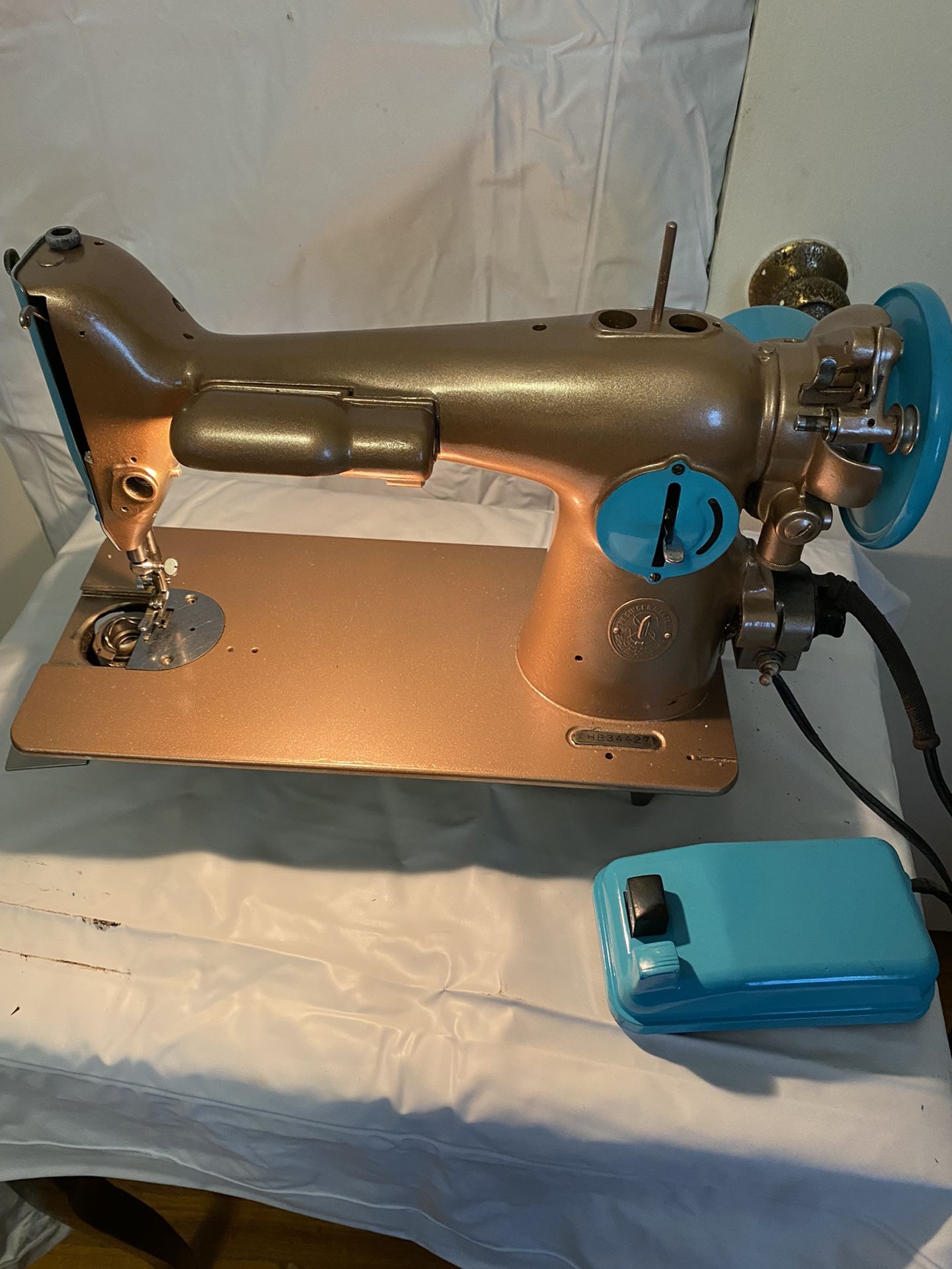 Singer 201-2