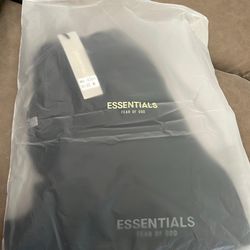 Essentials short