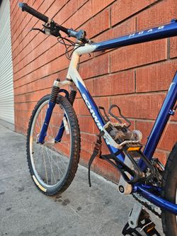Schwinn MOAB 26 inch gear bicycle $190