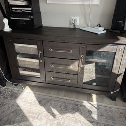 Living spaces office desk