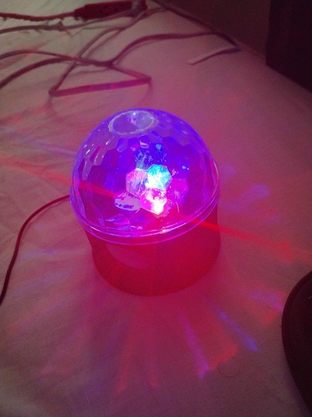 Bluetooth Speaker Building LED Light