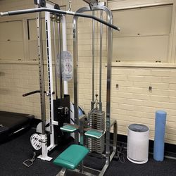 Lat Pull Down Machine