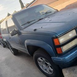 Chevy Tahoe 2dr 