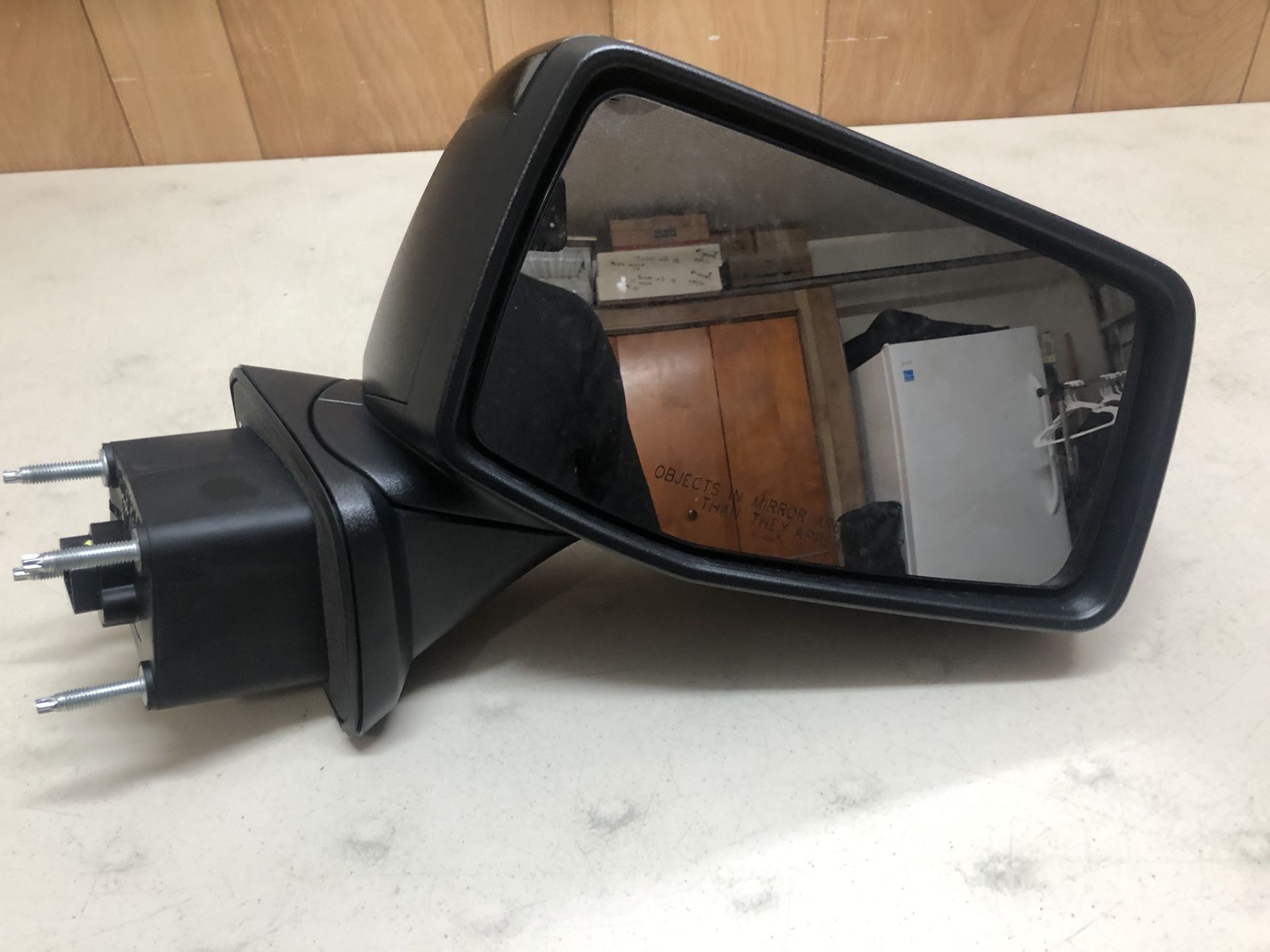 2019 Chevy Silverado passenger side mirror for Sale in Miami, FL OfferUp