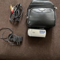 SAMSUNG HMX-F80 CAMCORDER Tested And Works Great C124