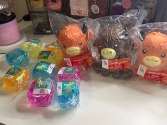 Highland Cows and Sugar Cubes