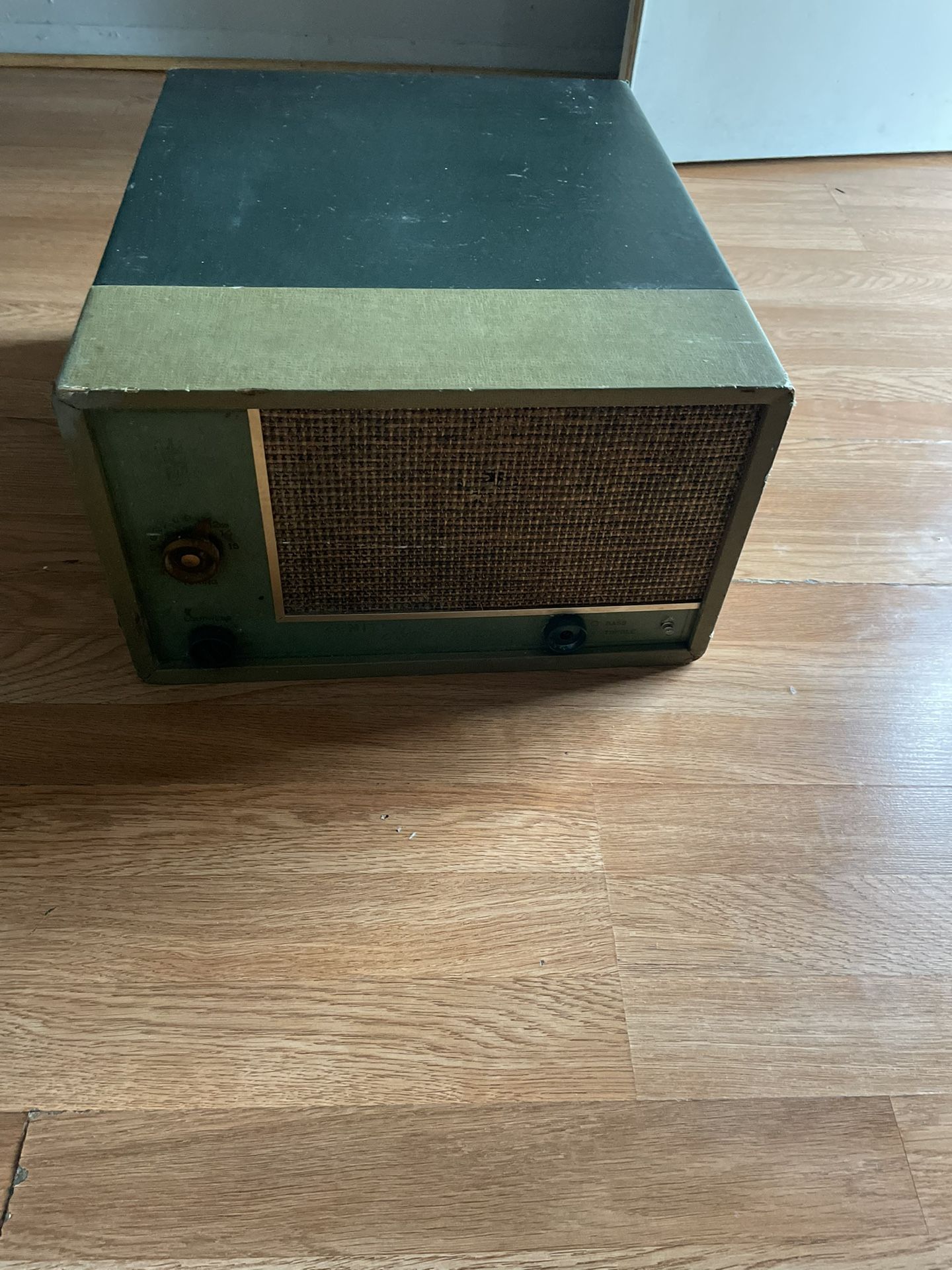 Zenith Vintage Record Player