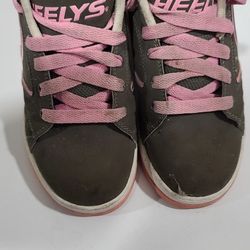 Heelys Shoes (Youth Size 2)