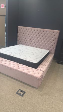 Bliss Pink King Square Bed