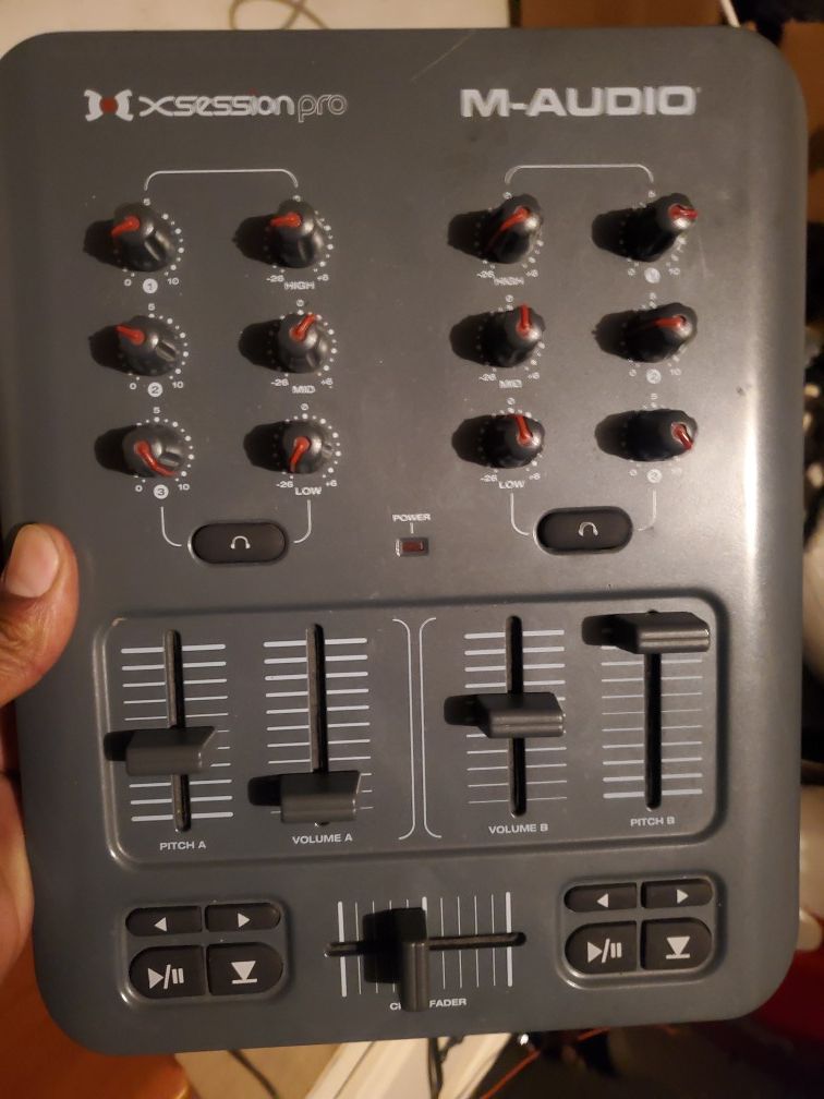 M Audio xsession pro dj mixer