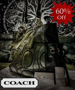 Vintage Coach Shoulder Bag Y2K style Black and Olive Tote Bag 