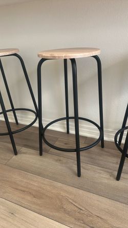 4 barstools