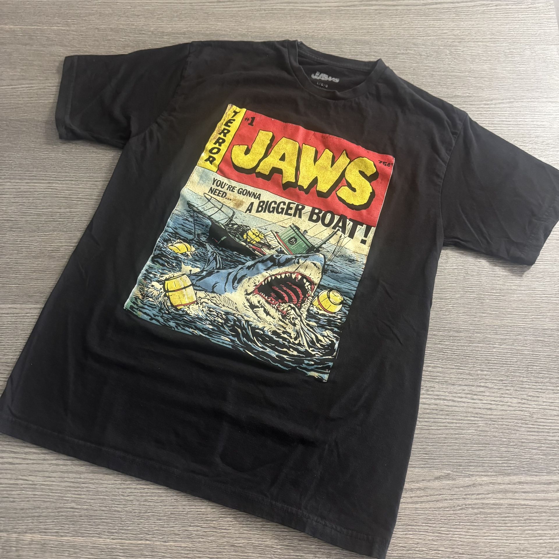 JAWS Comic Book Men’s T-Shirt Size L Large You're Going to Need a Bigger Boat