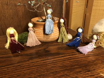 Dolls Made With String And Beads
