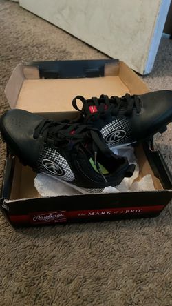 Rawlings sanction low Cleats 13 Boys