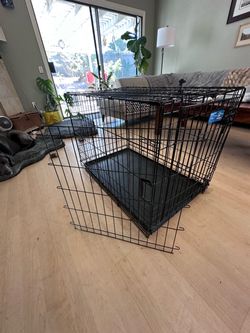Large Black Wire Dog Crate with Tray -Like New