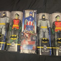 Muñecos $15 Cada Uno Each 
