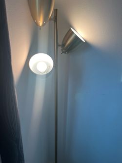 Modern 3-Light Floor Lamp – Gold/Brass – Adjustable Heads
