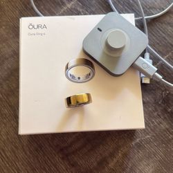 Oura ring 4 (size 8)