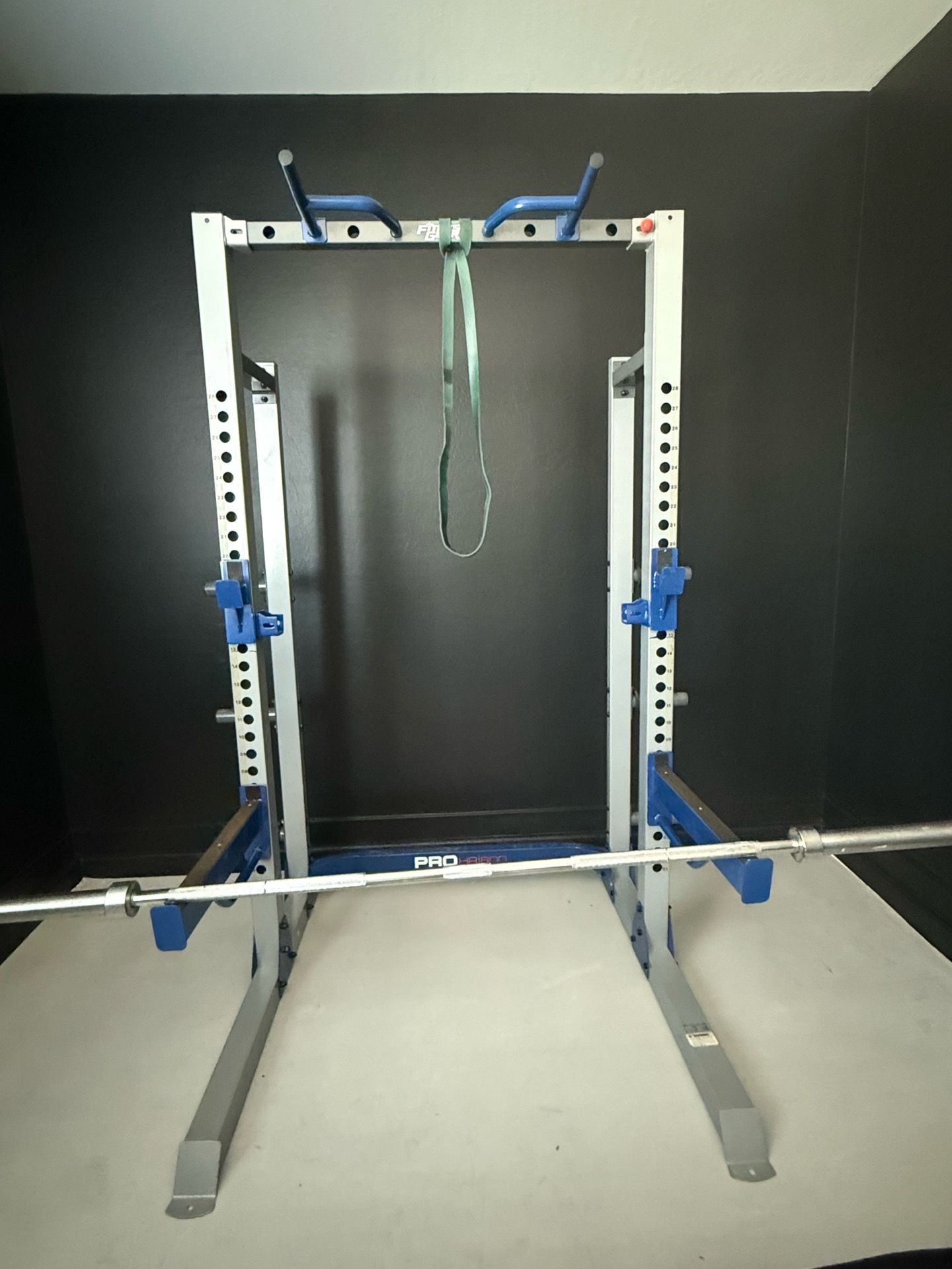 Squat rack