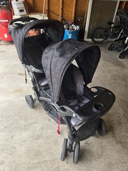 Sit to stand double stroller