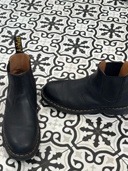 Dr. Marten Boots