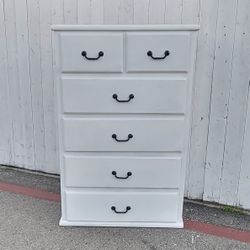 Solid Wood Jumbo Dresser 