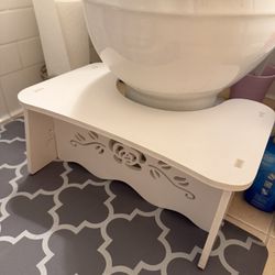 Toilet stool (wood)