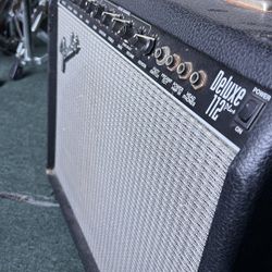 Fender Deluxe Reverb 112 
