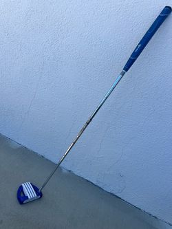 Bionik 701 mallet style putter