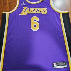 Lakers LeBron James Jersey