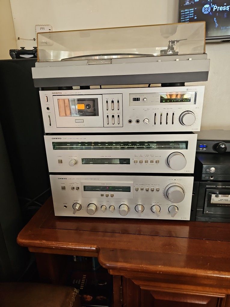 1980s Vintage Onkyo Unit Works Bt Will Need Service Due To Age 