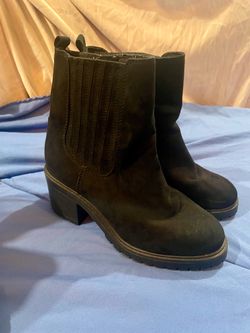 Various Women’s Size 7 Shoes