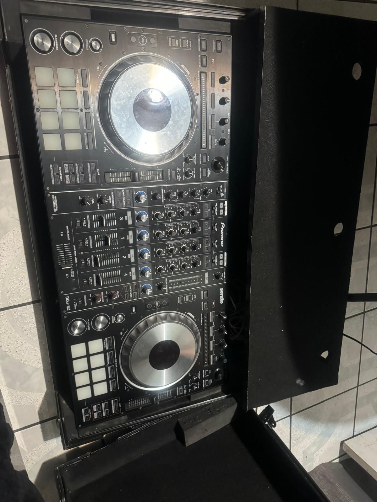 Pioneer DDJ-SZ Professional DJ Controller Serato 4-Channel 4ch DDJSZ