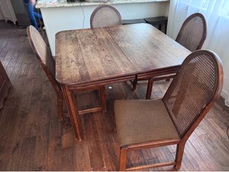 Dining table w / leaf