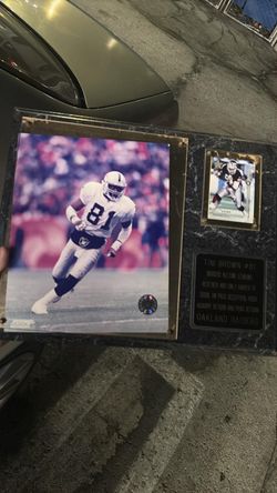 Raiders player Tim Brown plaque