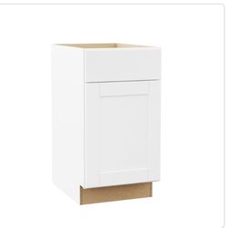 #3807 Hampton Bay Shaker 18 in. W x 24 in. D x 34.5 in. H Assembled Base Kitchen Cabinet in  White 