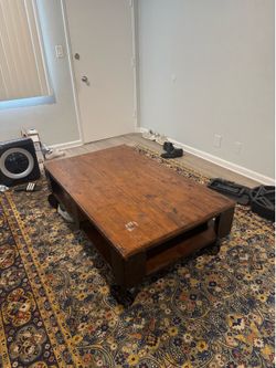 Beautiful pinewood coffee table