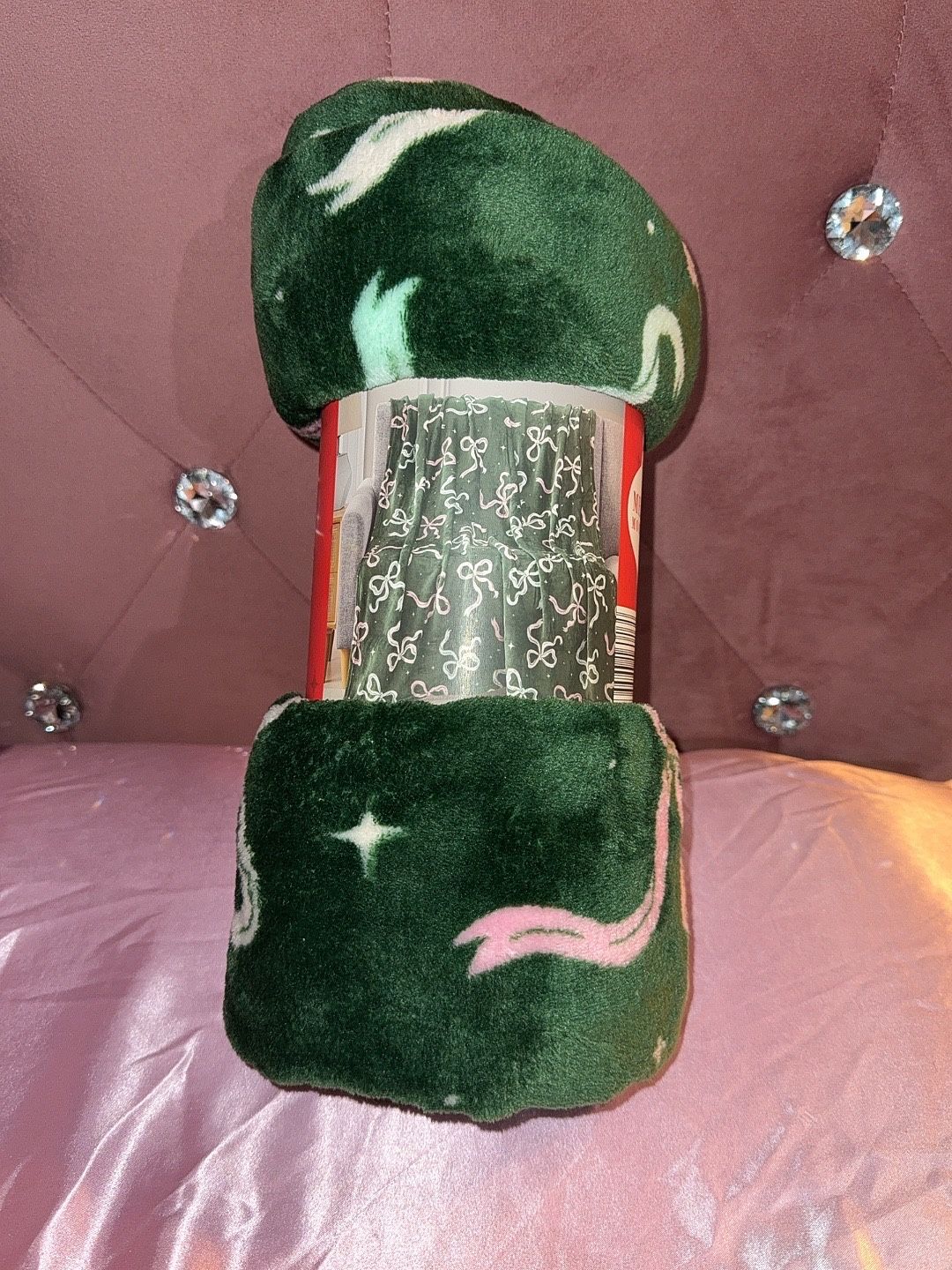 CUTE HOLIDAY THROW BLANKET