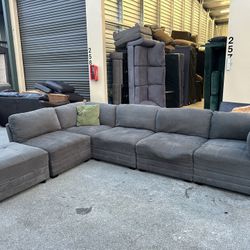 Sectional Couch 