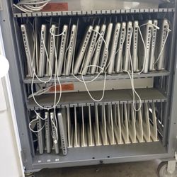 Charging Station Whit  Laptops Mac Book Pro