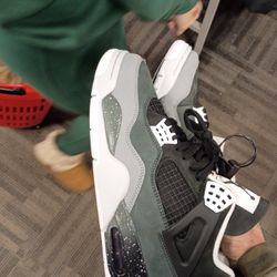 Jordan 4