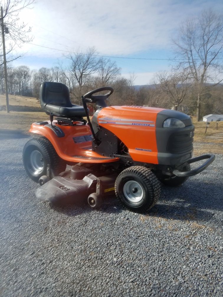 Husqvarna YTH1848XP